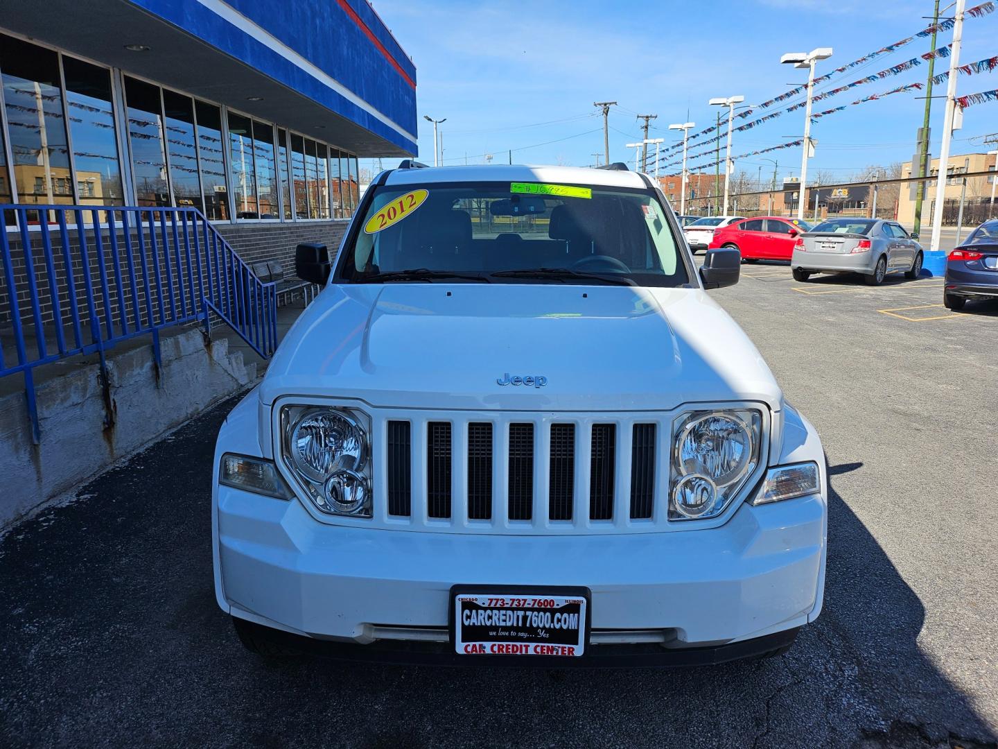 2012 WHITE Jeep Liberty Sport 4WD (1C4PJMAK7CW) with an 3.7L V6 SOHC 12V engine, 4-Speed Automatic transmission, located at 7600 S Western Ave., Chicago, IL, 60620, (773) 918-3980, 0.000000, 0.000000 - Photo#2